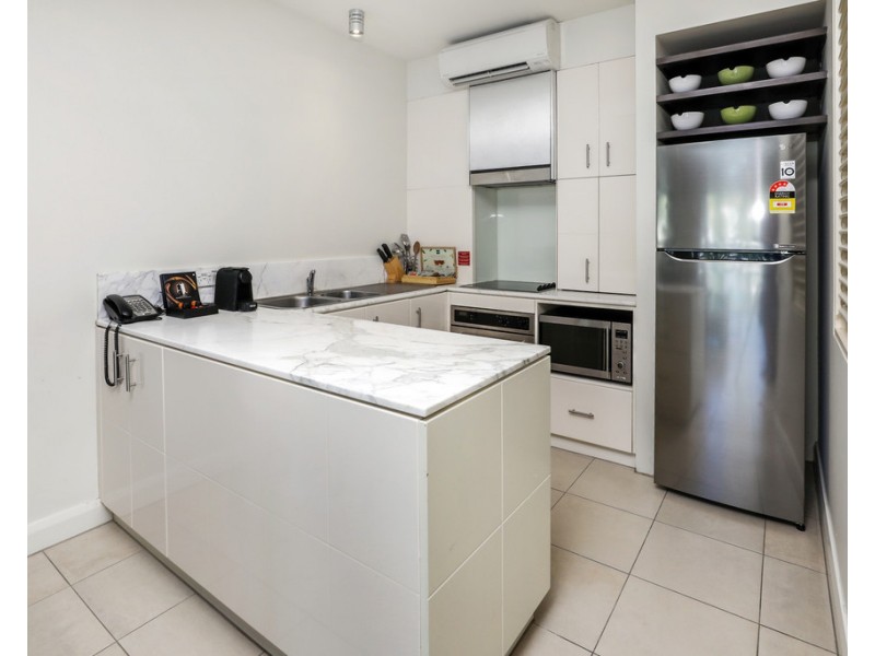 4133-4134/123 Williams Esplanade, Palm Cove QLD 4879