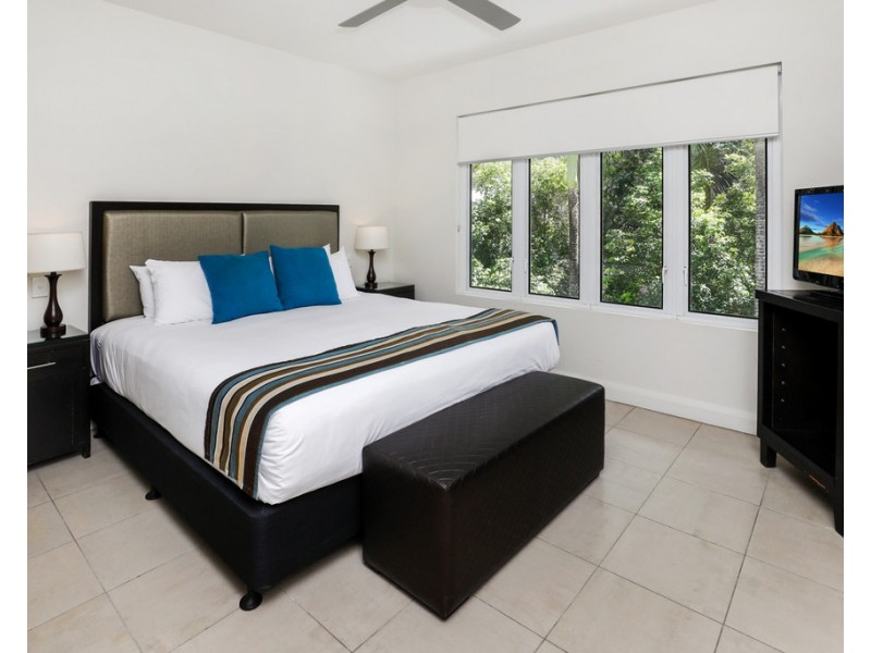 4133-4134/123 Williams Esplanade, Palm Cove QLD 4879