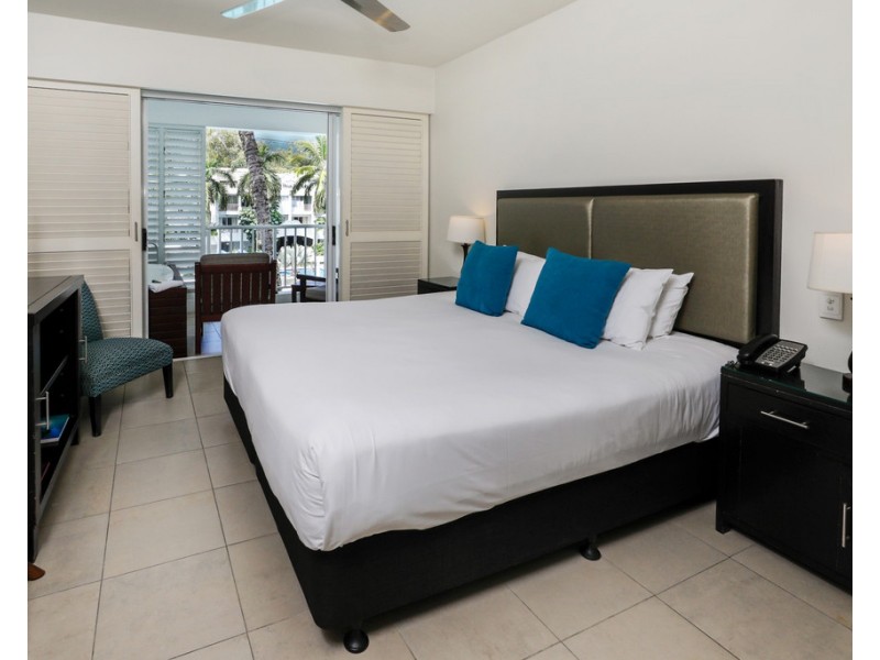 4133-4134/123 Williams Esplanade, Palm Cove QLD 4879