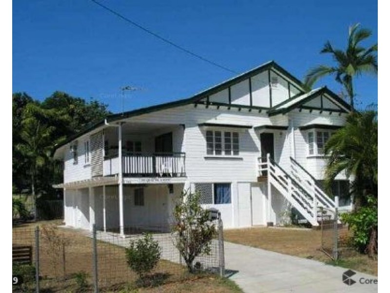 384 McLeod Street, Cairns North QLD 4870