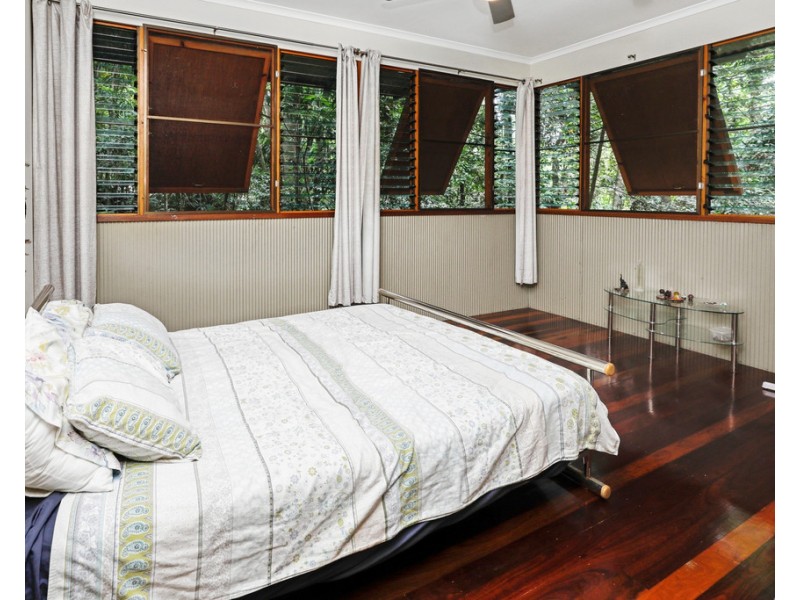 11 Jagera Close, Kamerunga QLD 4870