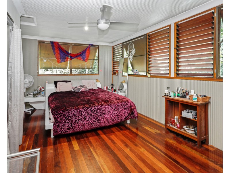 11 Jagera Close, Kamerunga QLD 4870