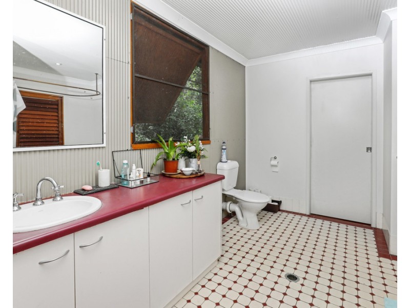 11 Jagera Close, Kamerunga QLD 4870