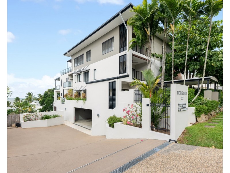 2/32 Moore Street, Trinity Beach QLD 4879
