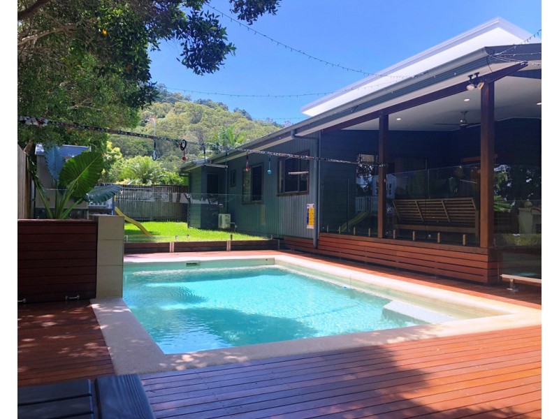 4 Port Close, Trinity Beach QLD 4879
