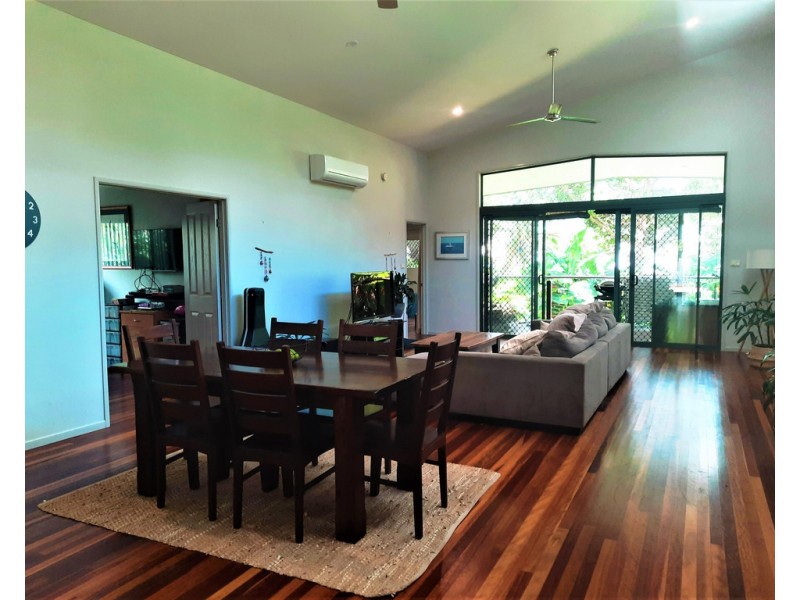4 Port Close, Trinity Beach QLD 4879
