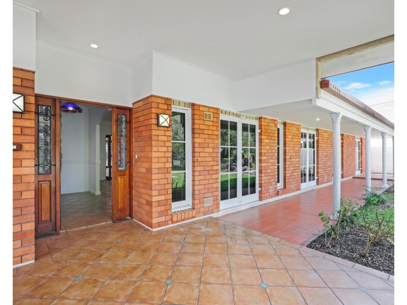 70 Kewarra Street, Kewarra Beach QLD 4879