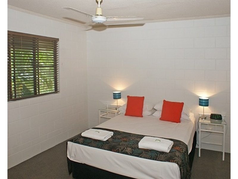 13/63-65 Moore Street, Trinity Beach QLD 4879
