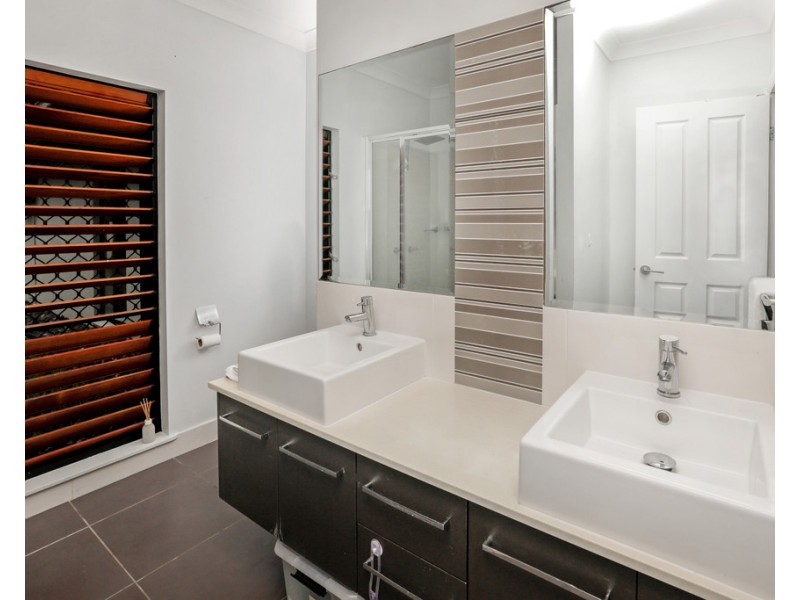 56 Moore Road, Kewarra Beach QLD 4879