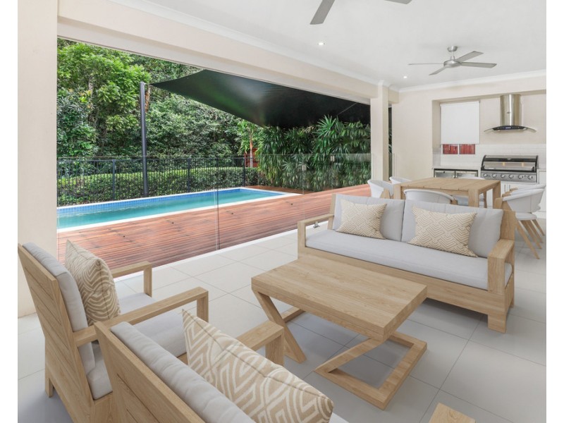 9 Kurt Close, Palm Cove QLD 4879