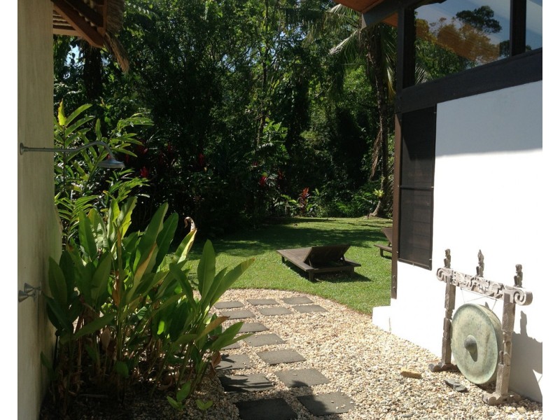 52 Kingfisher Lane, Whyanbeel QLD 4873