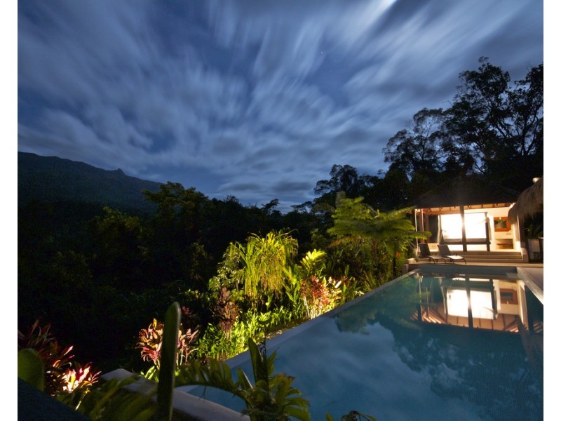 52 Kingfisher Lane, Whyanbeel QLD 4873