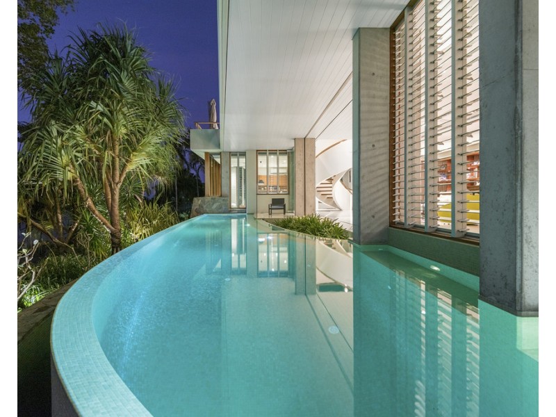 9 Colonel Cummings Drive, Palm Cove QLD 4879