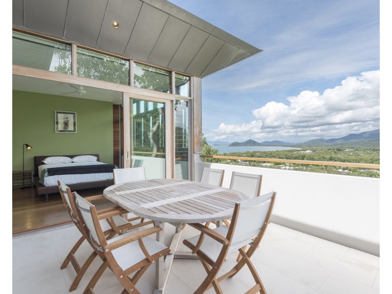 9 Colonel Cummings Drive, Palm Cove QLD 4879