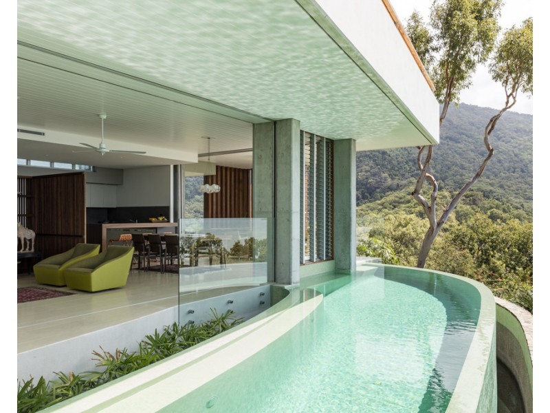 9 Colonel Cummings Drive, Palm Cove QLD 4879