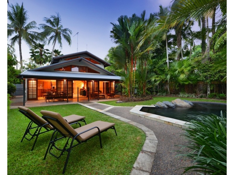 17 Coral Drive, Port Douglas QLD 4877