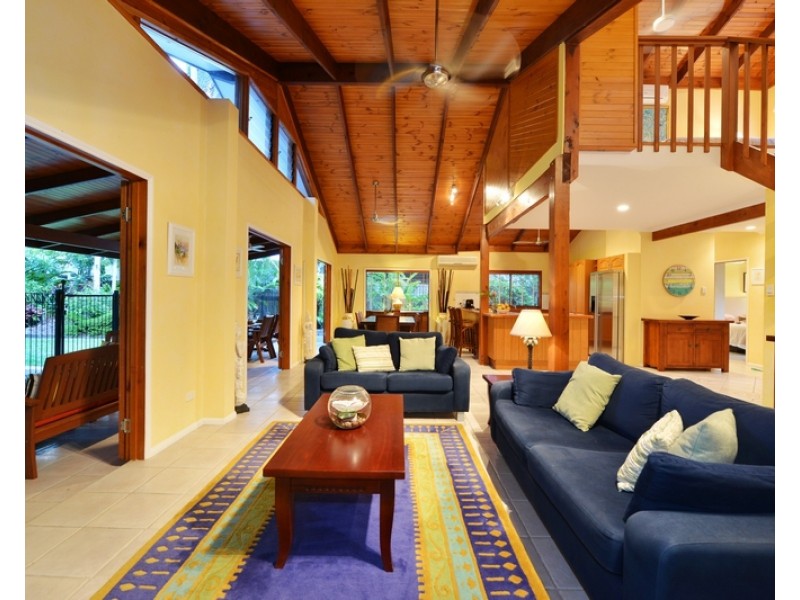 17 Coral Drive, Port Douglas QLD 4877