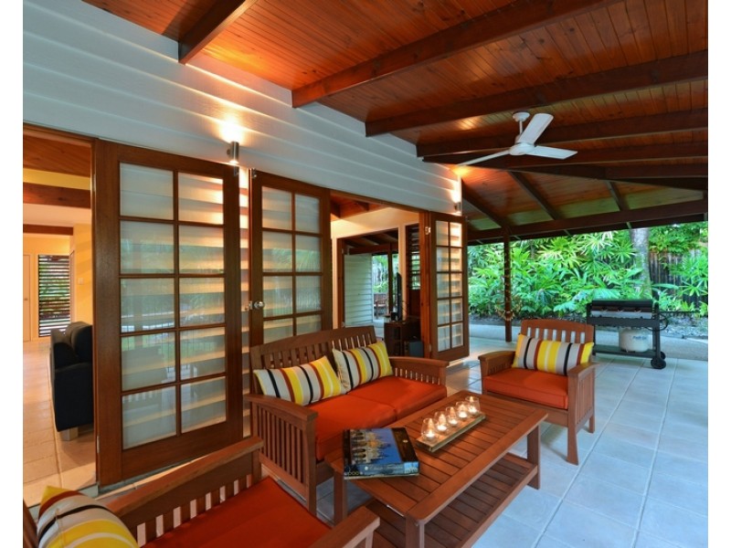 17 Coral Drive, Port Douglas QLD 4877