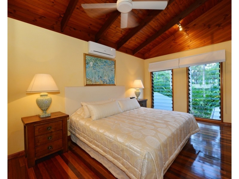 17 Coral Drive, Port Douglas QLD 4877