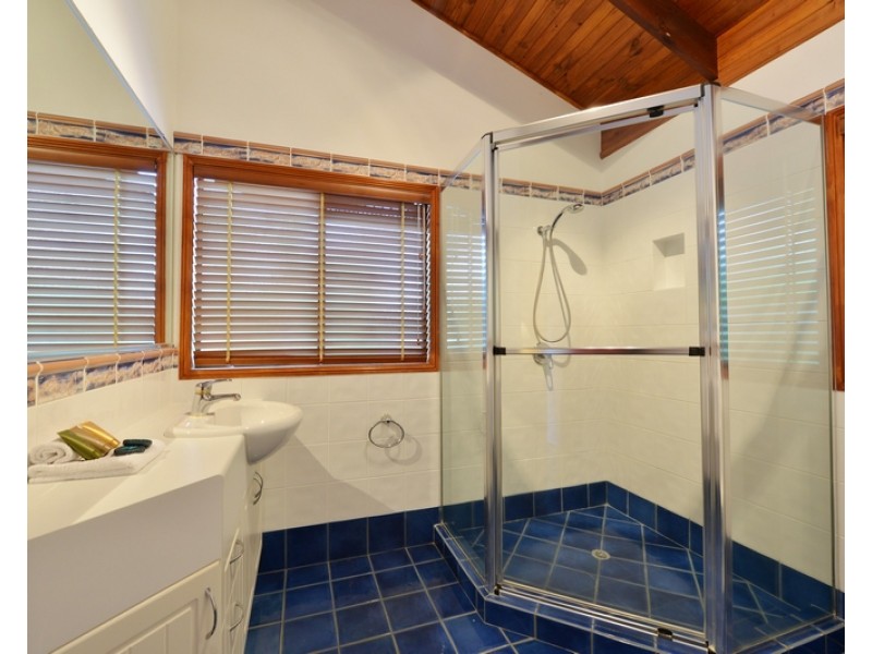 17 Coral Drive, Port Douglas QLD 4877