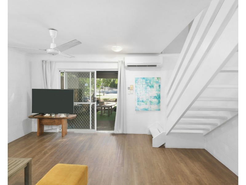 11/22-24 Fairweather Street, Yorkeys Knob QLD 4878