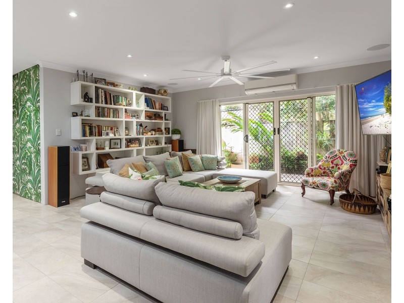 10 Seabrook Avenue, Port Douglas QLD 4877
