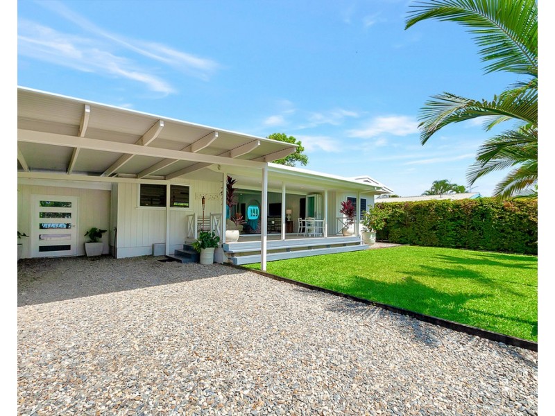 30 Marine Parade, Newell QLD 4873