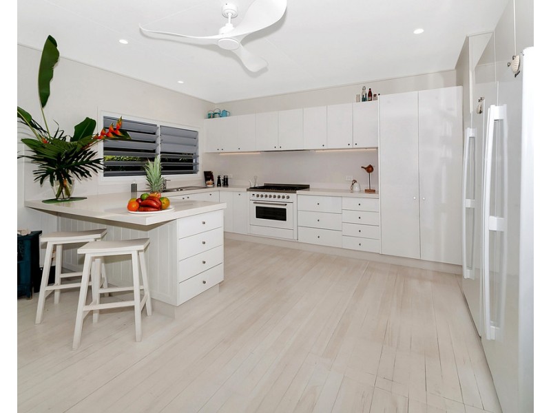 30 Marine Parade, Newell QLD 4873