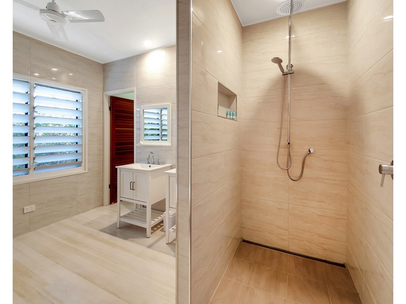 30 Marine Parade, Newell QLD 4873