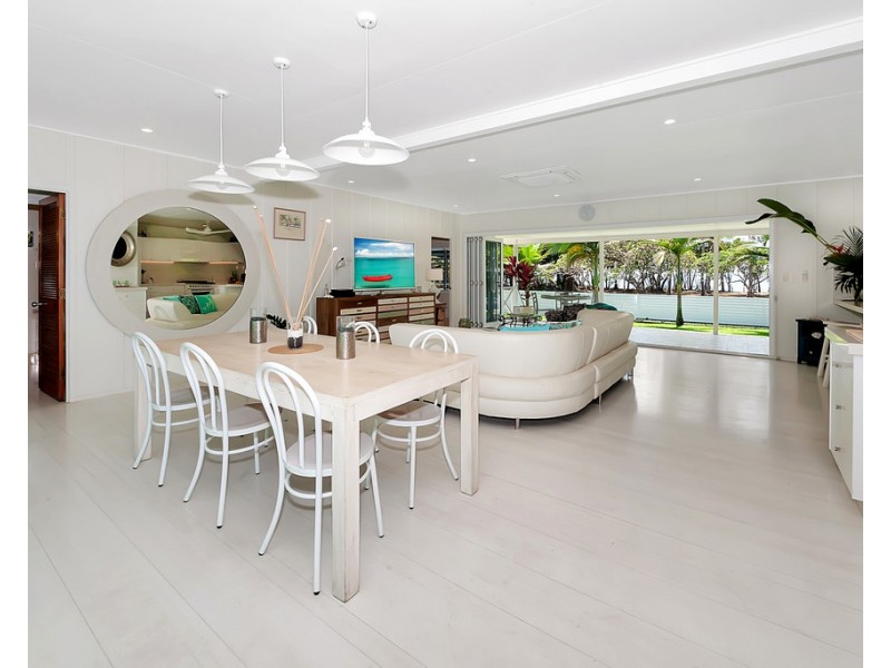 30 Marine Parade, Newell QLD 4873