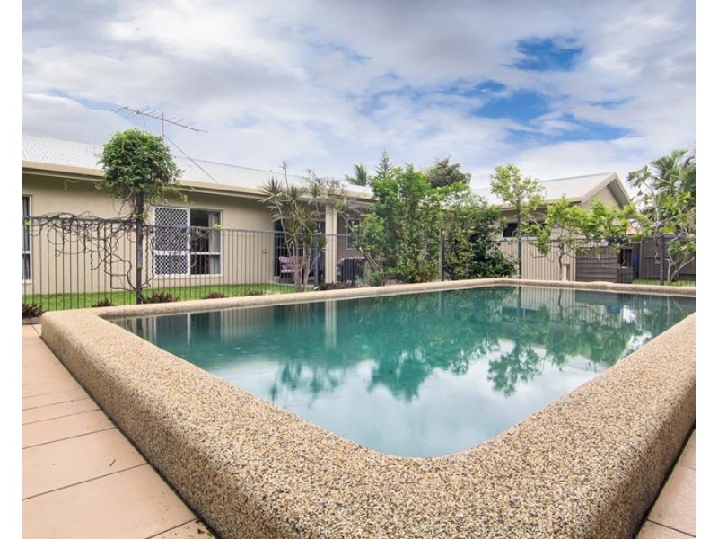 3 Castaways Close, Kewarra Beach QLD 4879