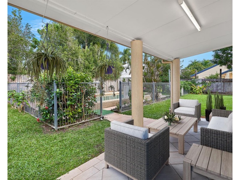 3 Castaways Close, Kewarra Beach QLD 4879