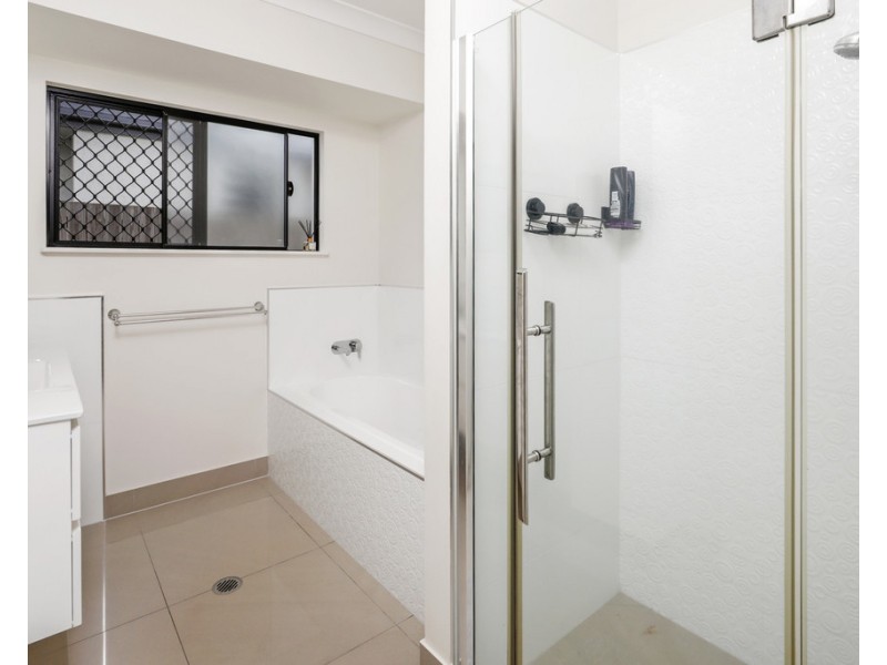 15 Singleton Close, Smithfield QLD 4878