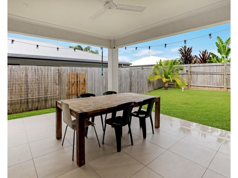 15 Singleton Close, Smithfield QLD 4878