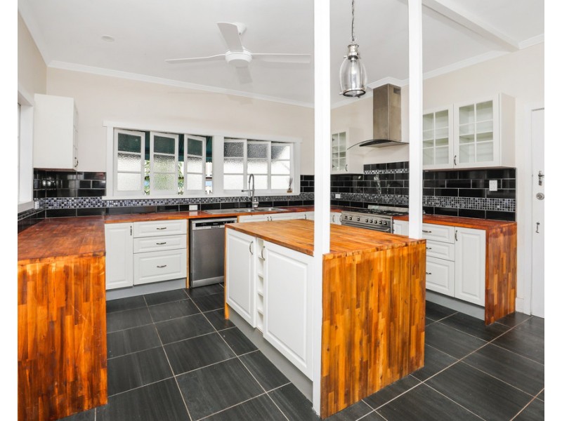 31 Fleming Street, Edge Hill QLD 4870