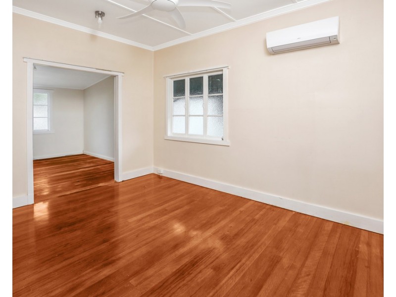 31 Fleming Street, Edge Hill QLD 4870