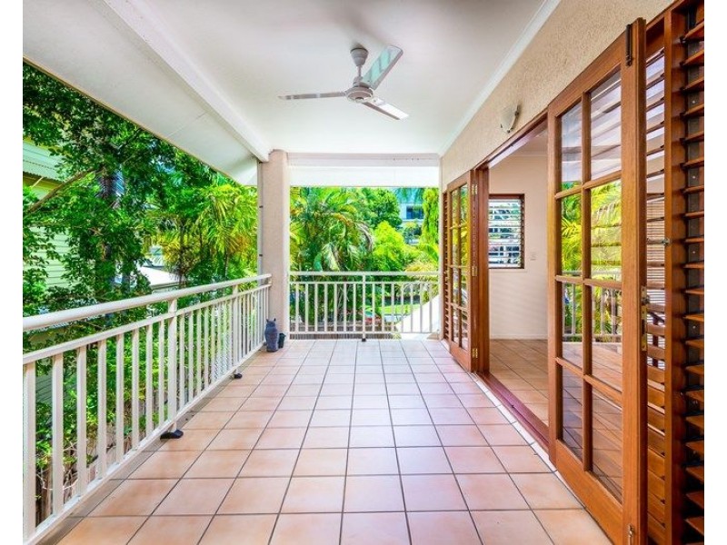 5/7 Harpa Street, Palm Cove QLD 4879