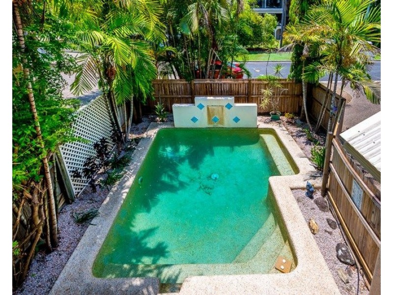 5/7 Harpa Street, Palm Cove QLD 4879