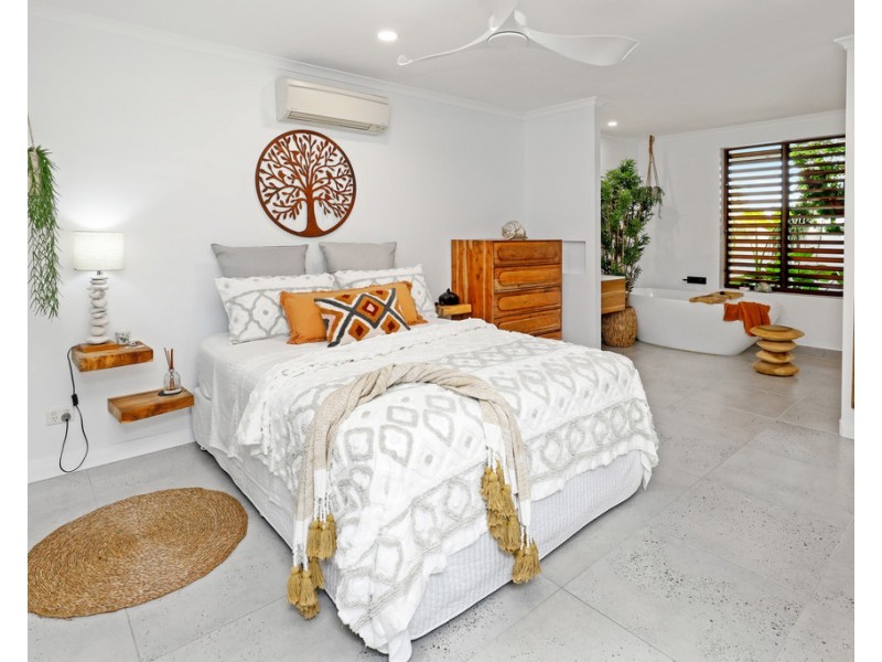 45 Jamieson Street, Trinity Beach QLD 4879