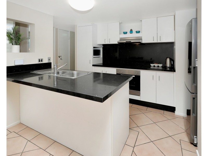 246/2 Keem Street, Trinity Beach QLD 4879