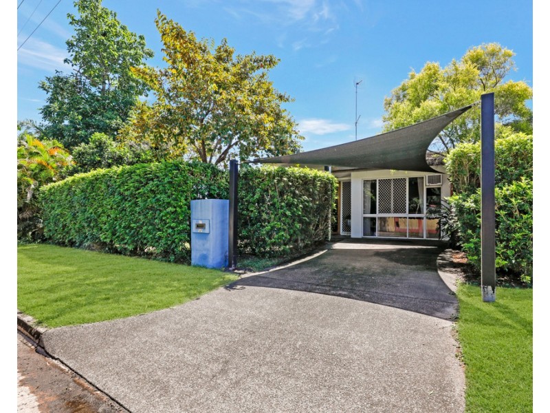 2/8 Albion Street, Yorkeys Knob QLD 4878