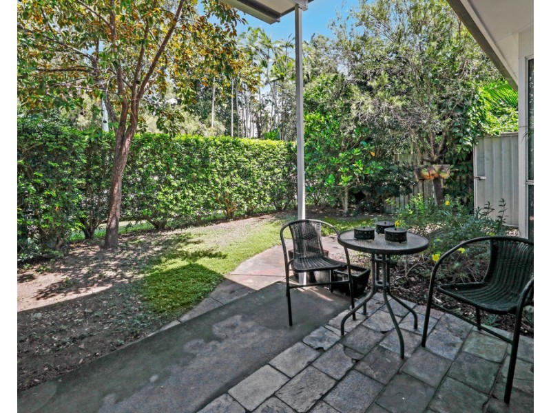 2/8 Albion Street, Yorkeys Knob QLD 4878