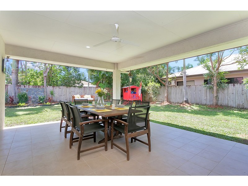 17 Angor Road, Trinity Park QLD 4879