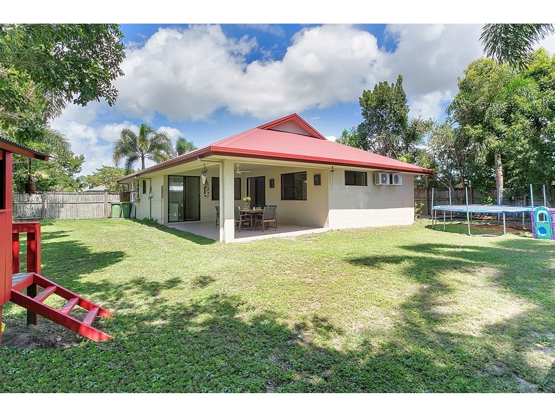 17 Angor Road, Trinity Park QLD 4879