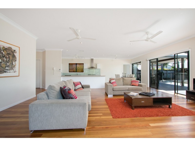 11 Norwood Crescent, Trinity Park QLD 4879