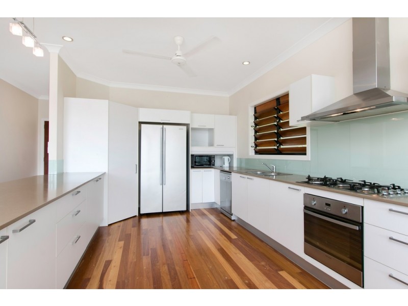 11 Norwood Crescent, Trinity Park QLD 4879