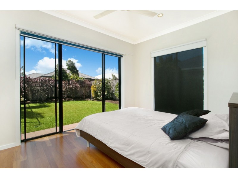 11 Norwood Crescent, Trinity Park QLD 4879