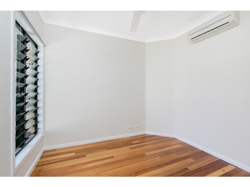 11 Norwood Crescent, Trinity Park QLD 4879