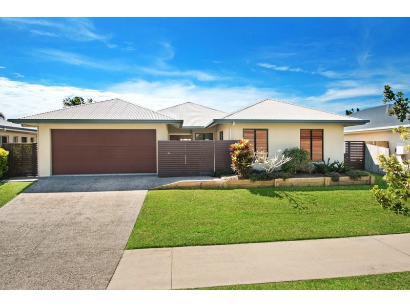 11 Norwood Crescent, Trinity Park QLD 4879