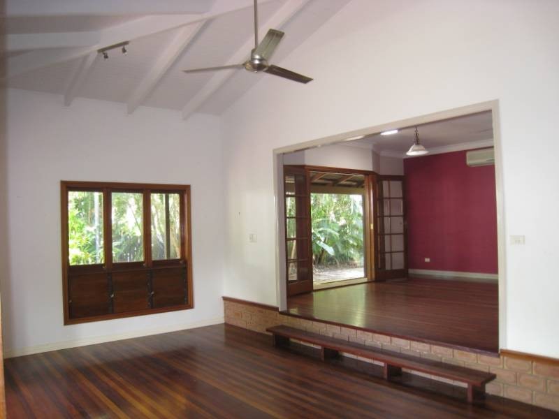 Clifton Beach QLD 4879